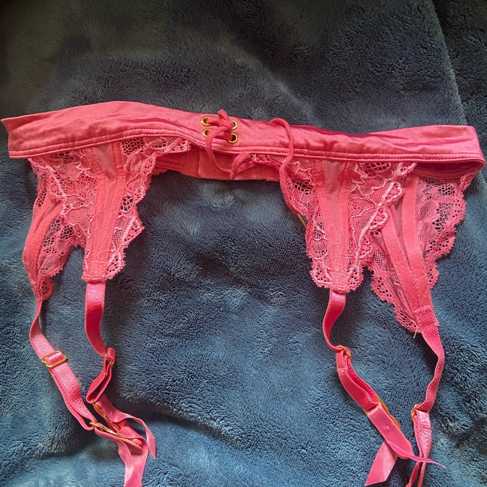 3/$20 Victoria’s Secret Garter